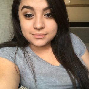 Meet your Posher, Joselin